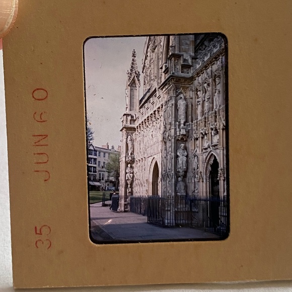 15 Kodachrome Transparency Slides from 1960 England - Picture 3 of 16